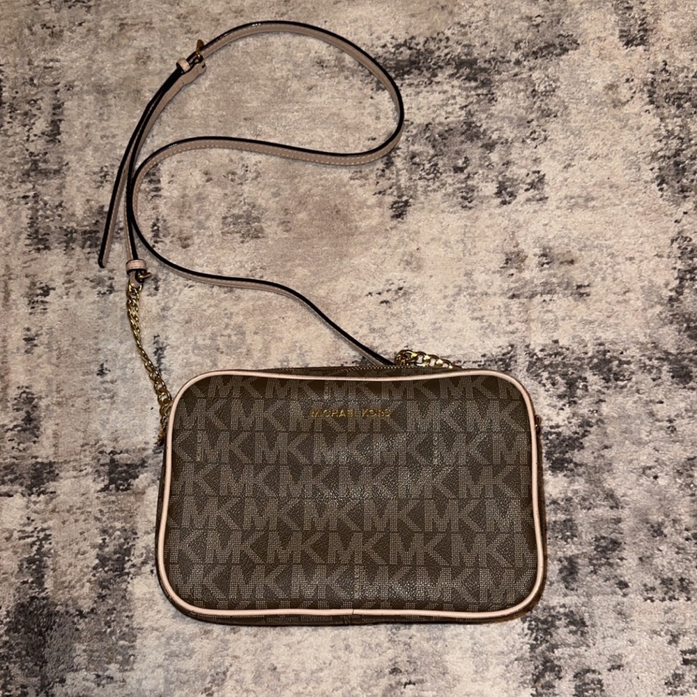 Michael Kors crossbody